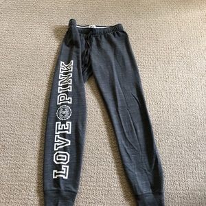 WOMENS VS PINK NEVER WORN JOGGERS